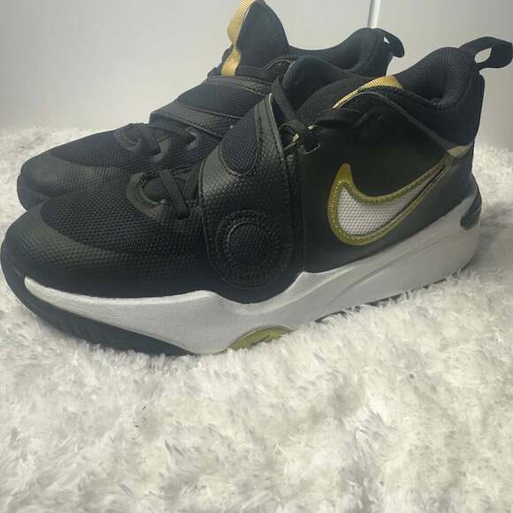 Nike - Picture 2 of 9